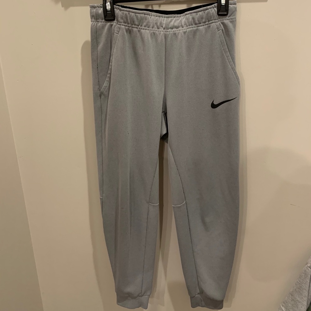 Men’s Nike grey jogger small